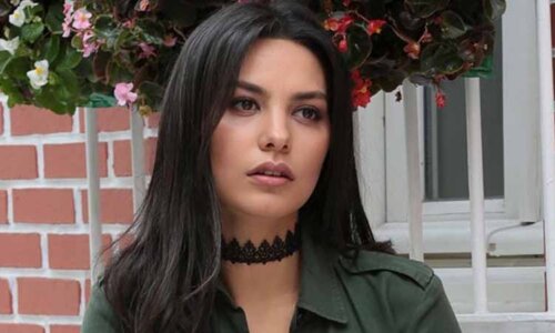Bir Peri Masalı Neslihan kimdir? Onur’un kardeşi Neslihan kim? Hazal Filiz Küçükköse kaç yaşında, nereli? Hazal Filiz Küçükköse oynadığı diziler